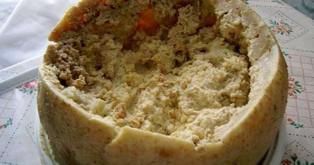 Il ''formaggio punto'', quello con le larve di mosca: illegale ma ricercatissimo